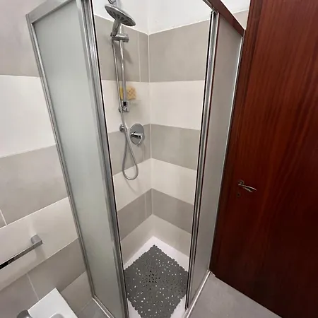 Apartment Indipendente Con Giardino A Pochi Passi Dalla