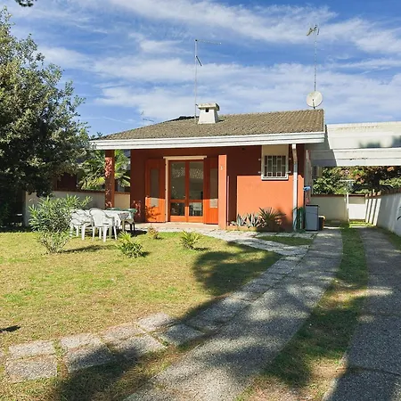 Indipendente Con Giardino A Pochi Passi Dalla * Lo Stallone